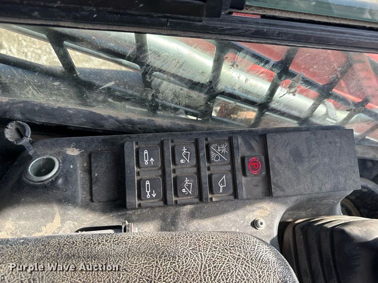 image for item YA0328 2022 Manitou 2150RT tracked skid steer loader