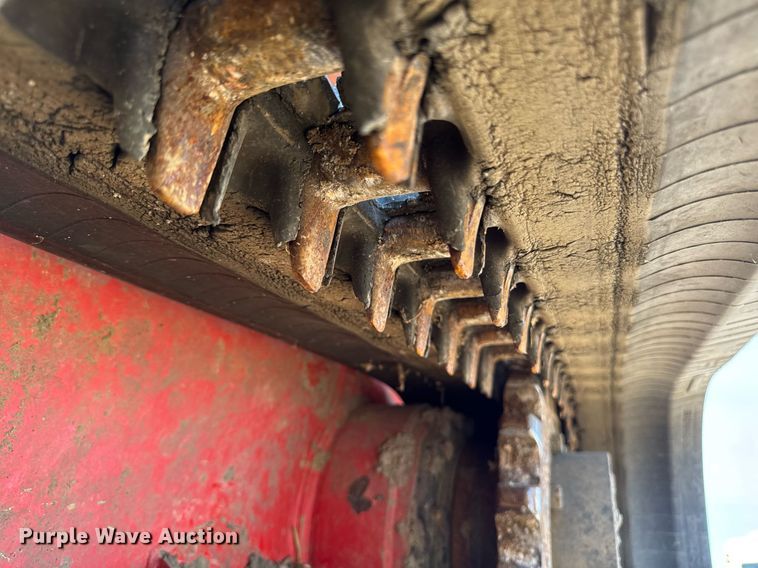 image for item YA0328 2022 Manitou 2150RT tracked skid steer loader