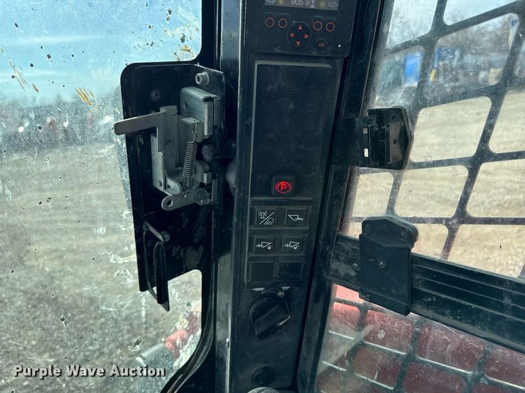 image for item YA0329 2022 Manitou 1650RT tracked skid steer loader