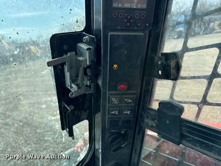 image for item YA0329 2022 Manitou 1650RT tracked skid steer loader