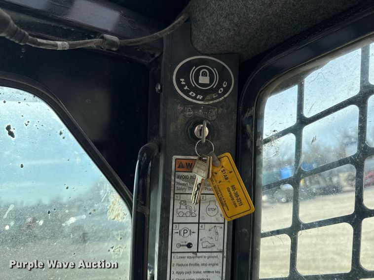 image for item YA0329 2022 Manitou 1650RT tracked skid steer loader