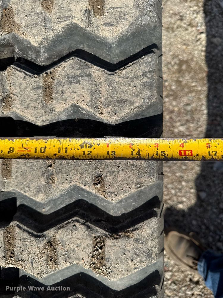 image for item YA0329 2022 Manitou 1650RT tracked skid steer loader