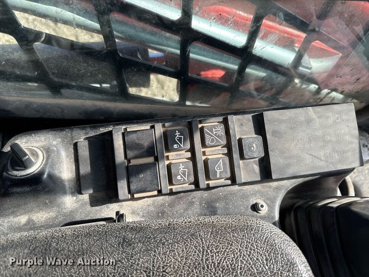 image for item YA0330 2021 Manitou 2150 RT tracked skid steer loader