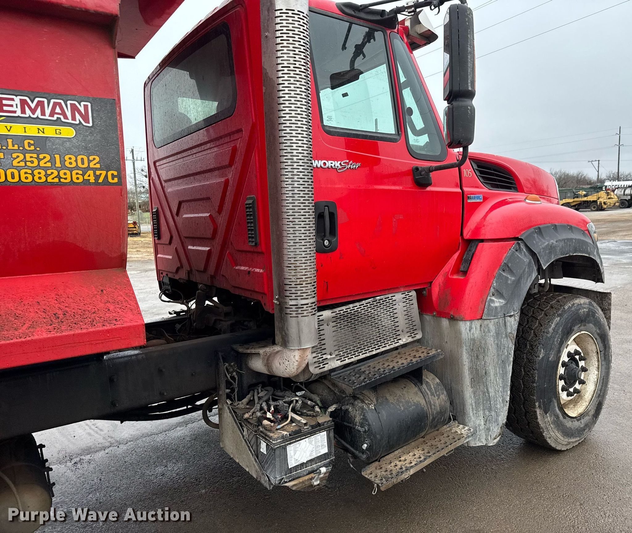 2014 International Work Star 7600 SFA dump truck in Wichita Falls