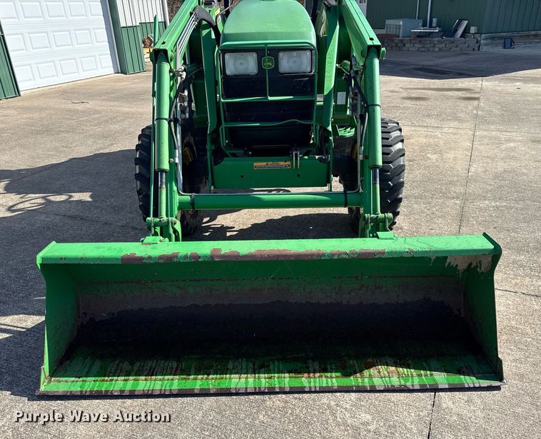 image for item DH9872 2003 John Deere 4510 tractor