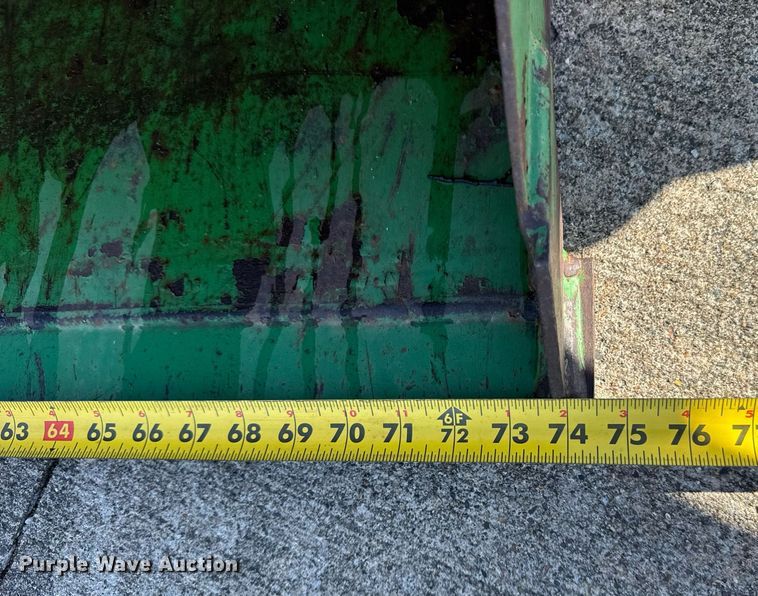 image for item DH9872 2003 John Deere 4510 tractor