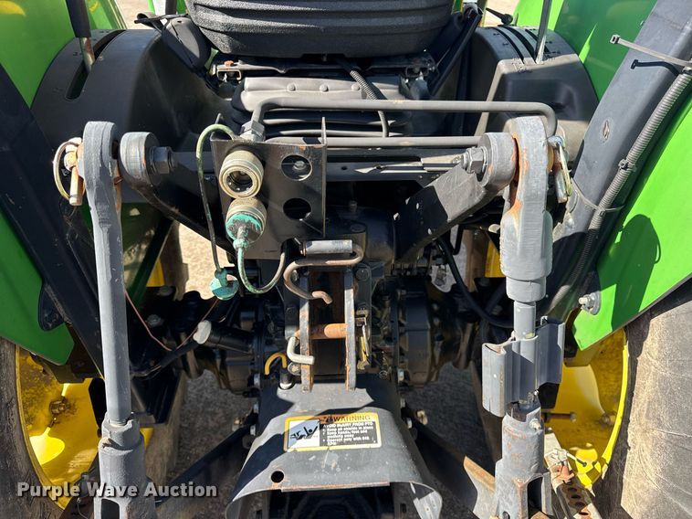 image for item DH9872 2003 John Deere 4510 tractor
