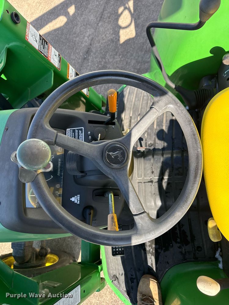 image for item DH9872 2003 John Deere 4510 tractor