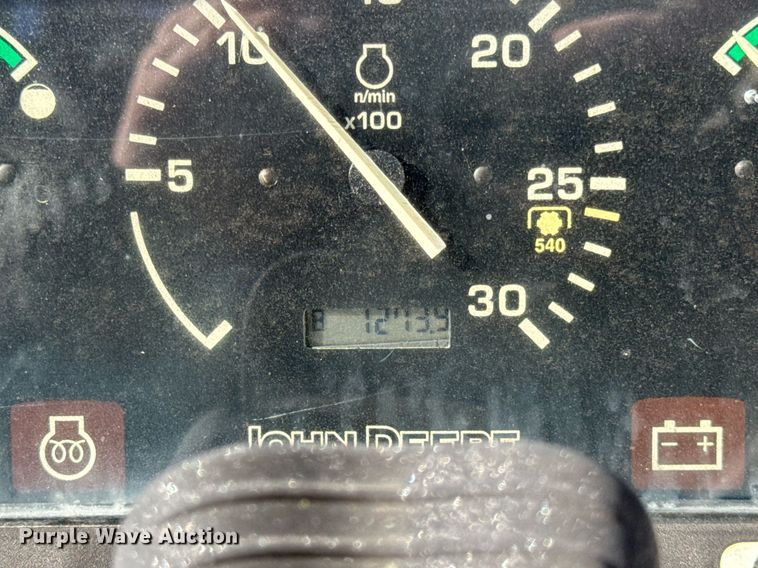 image for item DH9872 2003 John Deere 4510 tractor