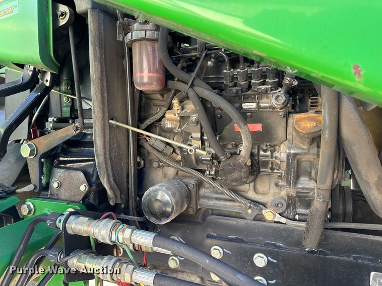 image for item DH9872 2003 John Deere 4510 tractor