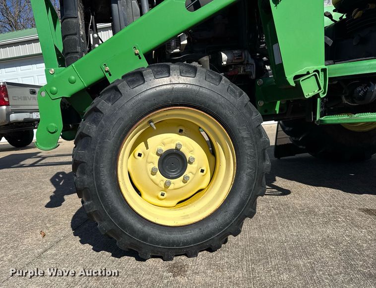 image for item DH9872 2003 John Deere 4510 tractor