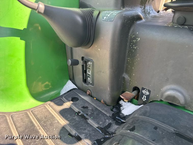 image for item DH9872 2003 John Deere 4510 tractor