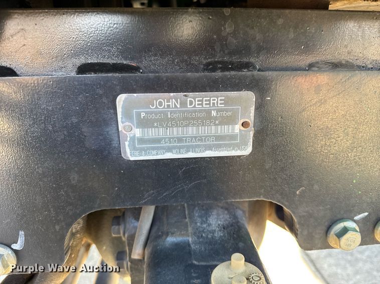 image for item DH9872 2003 John Deere 4510 tractor