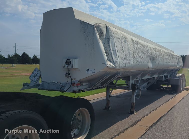 image for item DL1056 1982 J&L Tank tank trailer