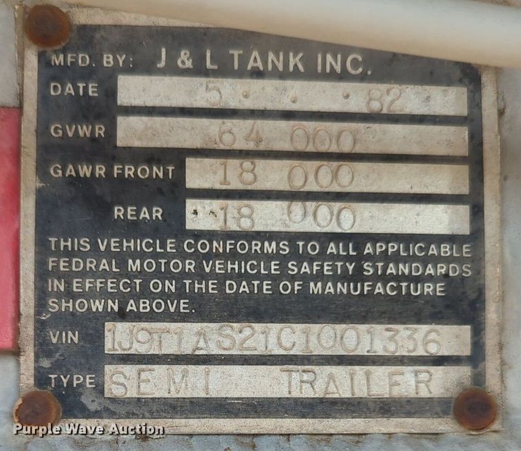 image for item DL1056 1982 J&L Tank tank trailer