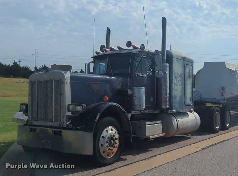 image for item DL1057 1979 Peterbilt 359S27 semi truck