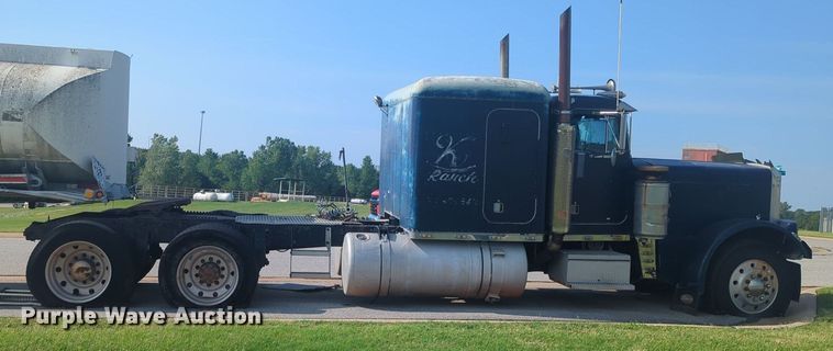 image for item DL1057 1979 Peterbilt 359S27 semi truck