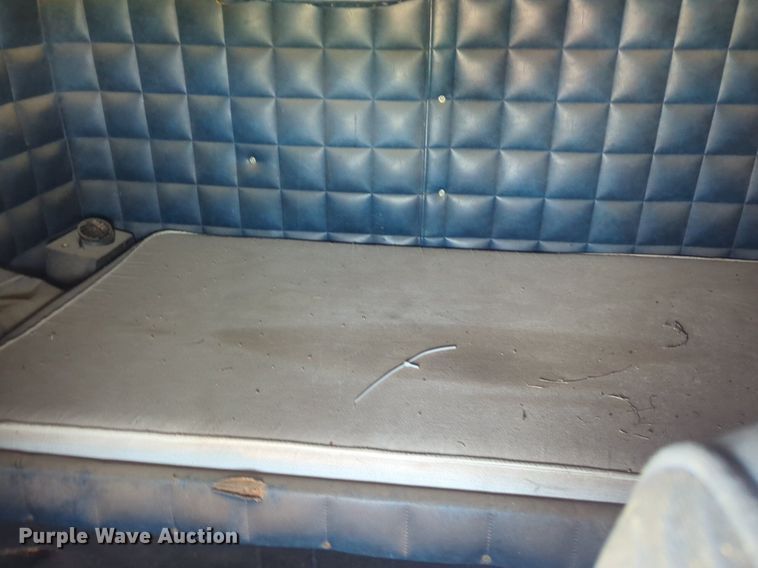 image for item DL1057 1979 Peterbilt 359S27 semi truck