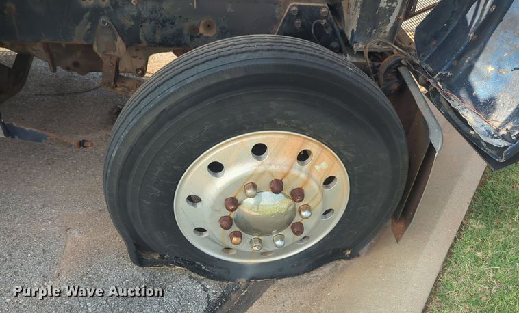 image for item DL1057 1979 Peterbilt 359S27 semi truck