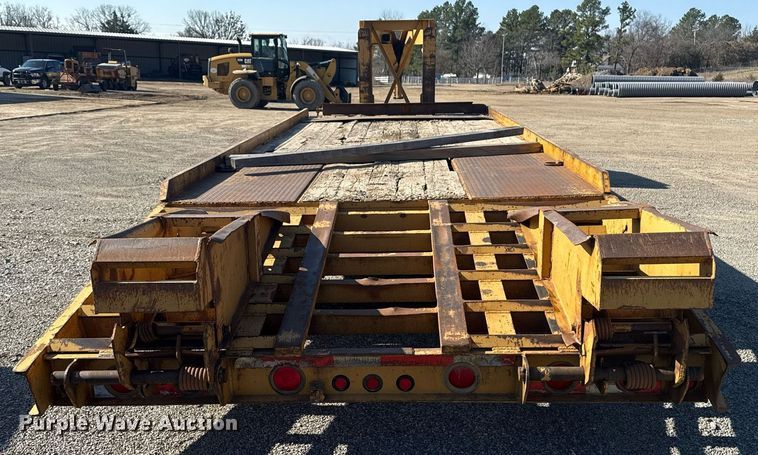 image for item DM5587 2012 Belshe FB30 equipment trailer