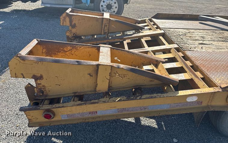 image for item DM5587 2012 Belshe FB30 equipment trailer