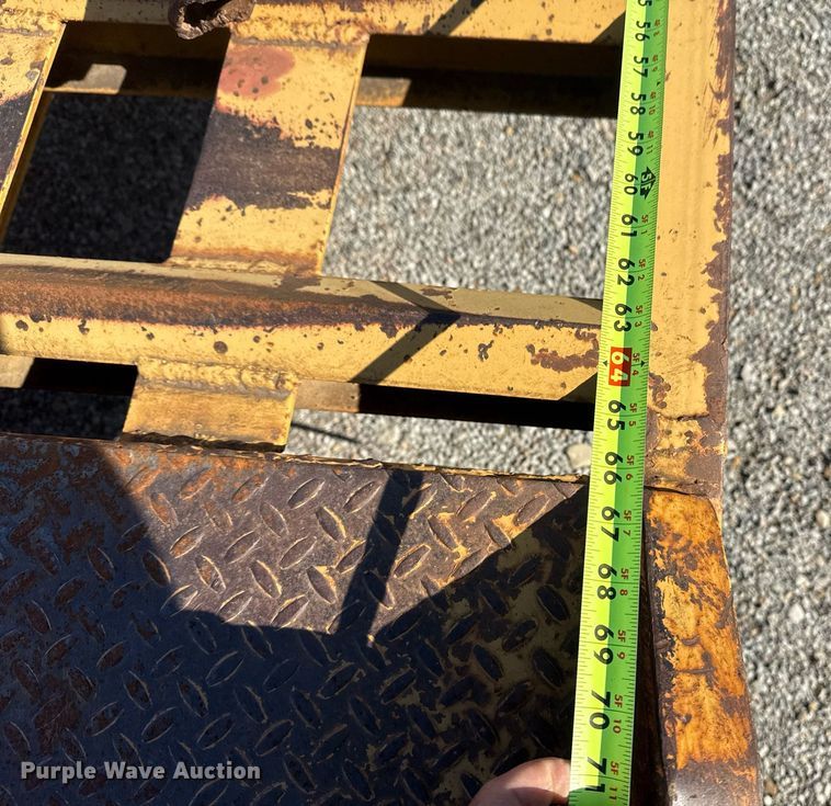 image for item DM5587 2012 Belshe FB30 equipment trailer