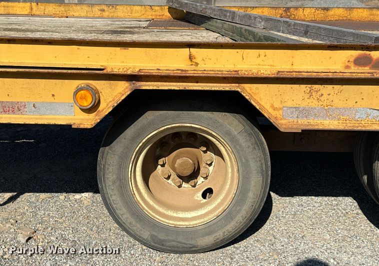 image for item DM5587 2012 Belshe FB30 equipment trailer