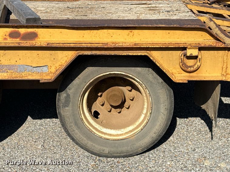 image for item DM5587 2012 Belshe FB30 equipment trailer