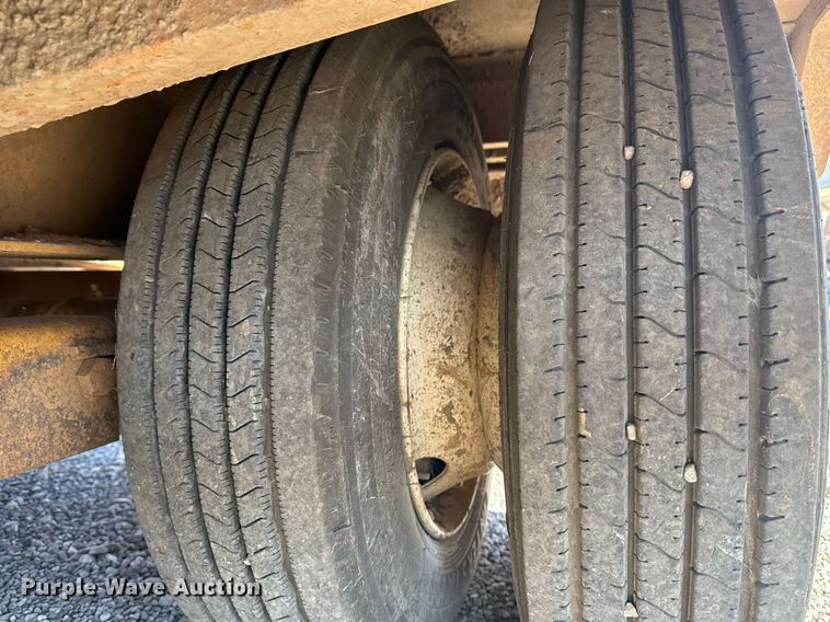 image for item DM5587 2012 Belshe FB30 equipment trailer