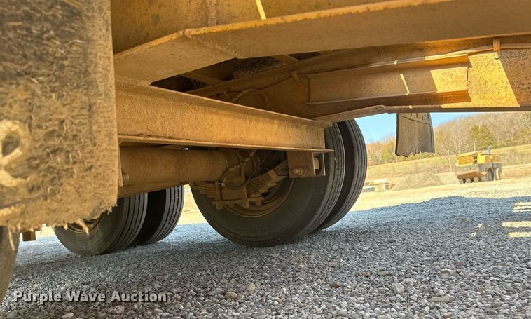 image for item DM5587 2012 Belshe FB30 equipment trailer