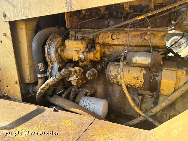 image for item DM5588 1980 Hyster C530A pneumatic roller