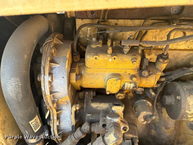 image for item DM5588 1980 Hyster C530A pneumatic roller