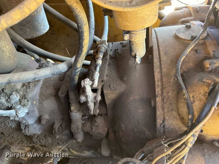 image for item DM5588 1980 Hyster C530A pneumatic roller