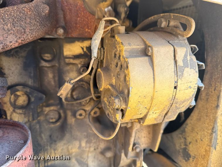 image for item DM5588 1980 Hyster C530A pneumatic roller