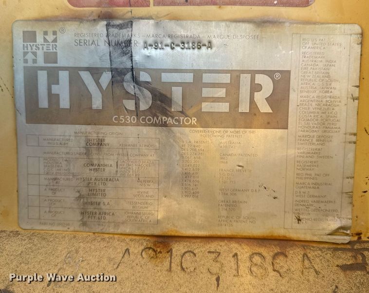 image for item DM5588 1980 Hyster C530A pneumatic roller