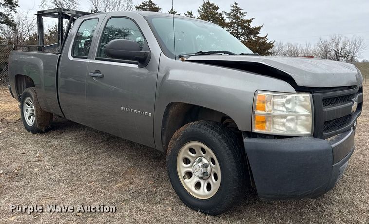 image for item DM5602 2008 Chevrolet Silverado 1500 Ext. Cab pickup truck