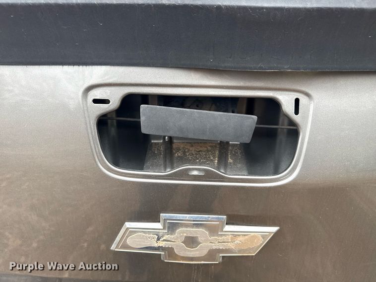 image for item DM5602 2008 Chevrolet Silverado 1500 Ext. Cab pickup truck