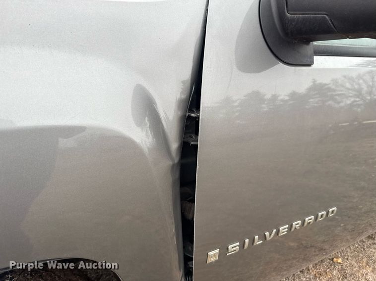 image for item DM5602 2008 Chevrolet Silverado 1500 Ext. Cab pickup truck