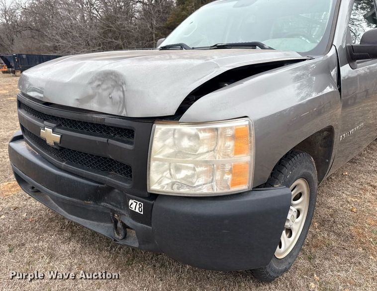 image for item DM5602 2008 Chevrolet Silverado 1500 Ext. Cab pickup truck
