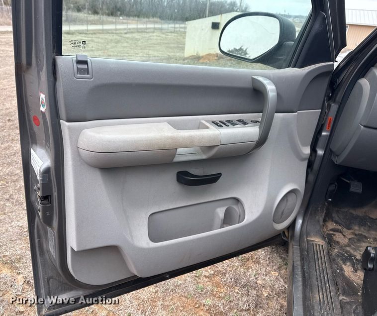 image for item DM5602 2008 Chevrolet Silverado 1500 Ext. Cab pickup truck