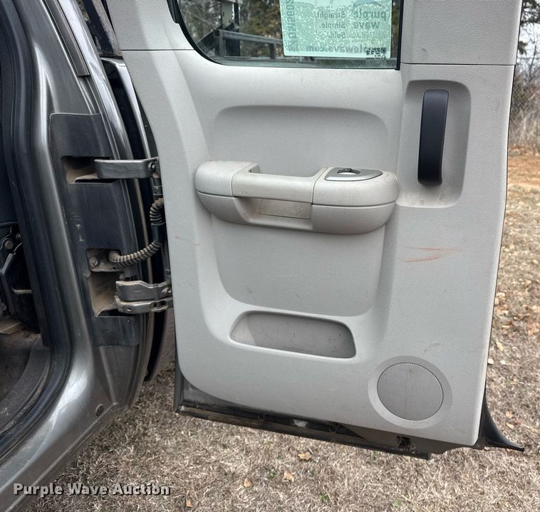 image for item DM5602 2008 Chevrolet Silverado 1500 Ext. Cab pickup truck