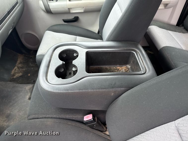 image for item DM5602 2008 Chevrolet Silverado 1500 Ext. Cab pickup truck