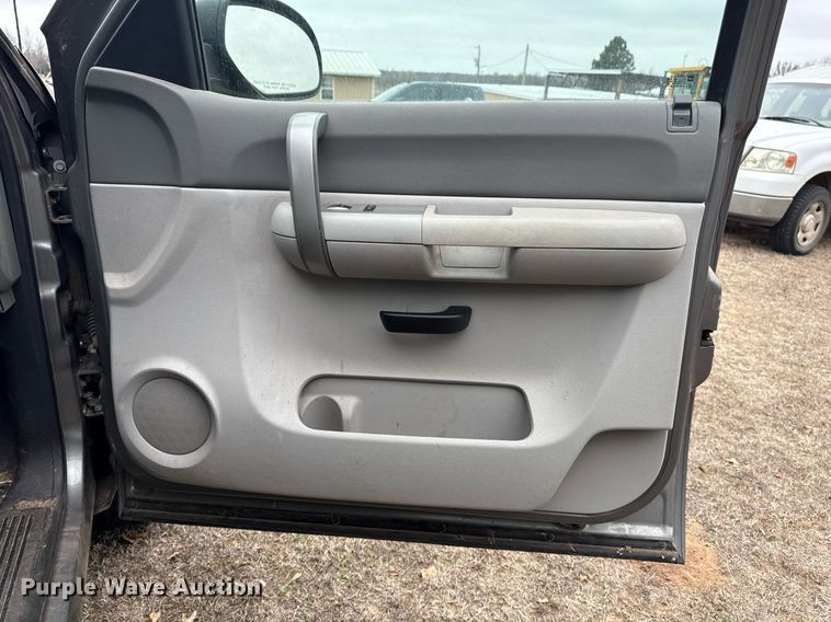 image for item DM5602 2008 Chevrolet Silverado 1500 Ext. Cab pickup truck