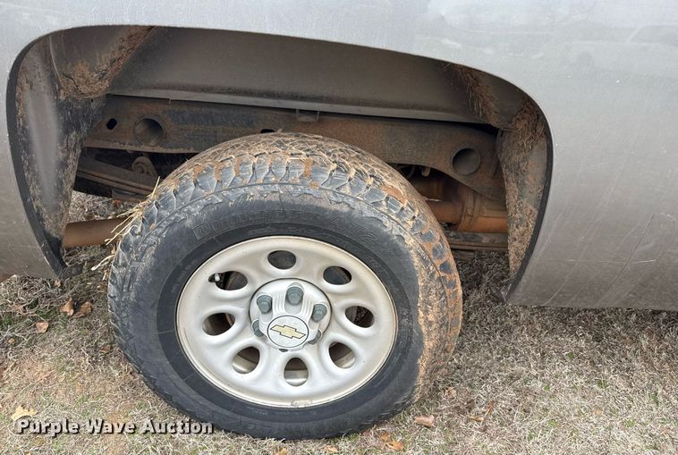 image for item DM5602 2008 Chevrolet Silverado 1500 Ext. Cab pickup truck