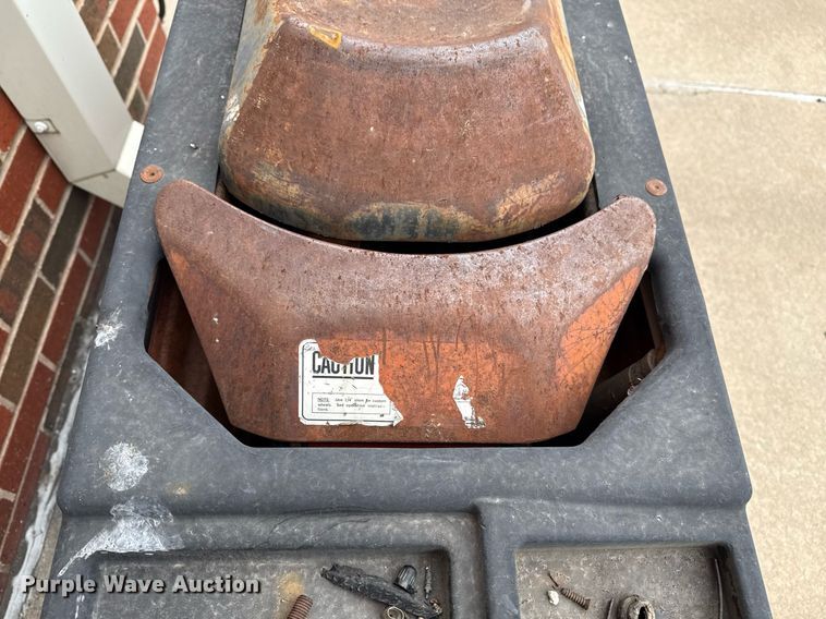 image for item DM5603 Coats 4050A center post tire machine