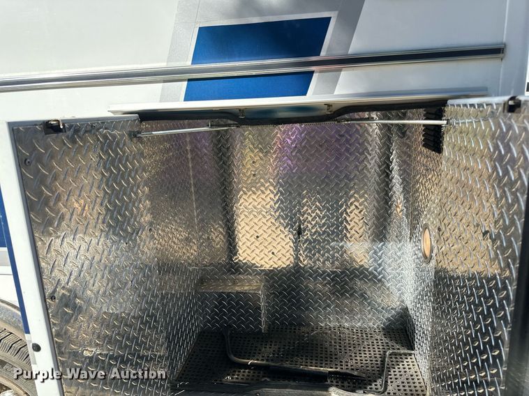 image for item DN0800 1998 Ford E450 ambulance