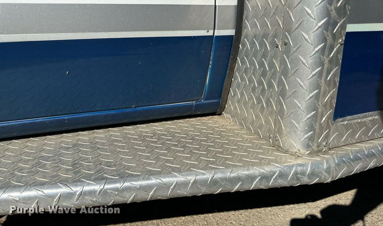 image for item DN0800 1998 Ford E450 ambulance