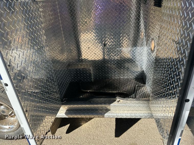 image for item DN0800 1998 Ford E450 ambulance