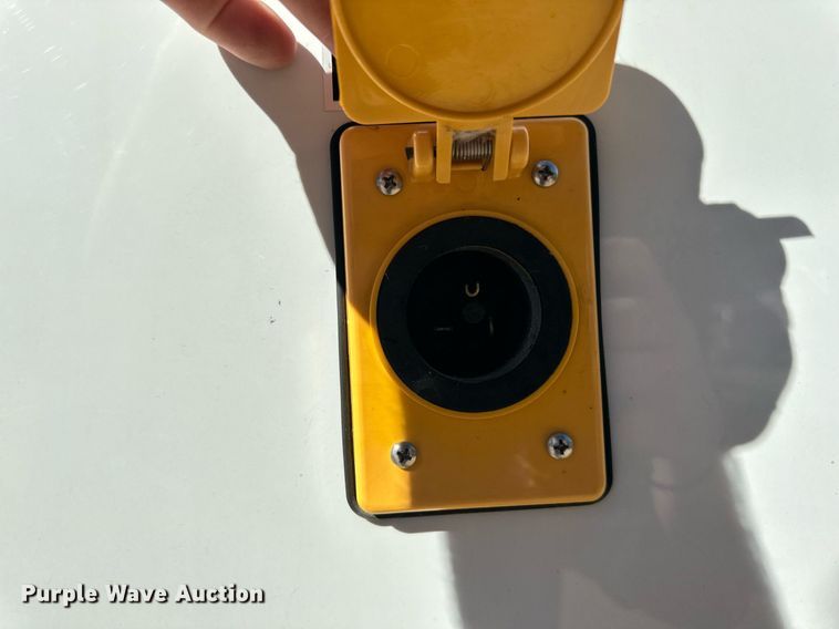 image for item DN0800 1998 Ford E450 ambulance