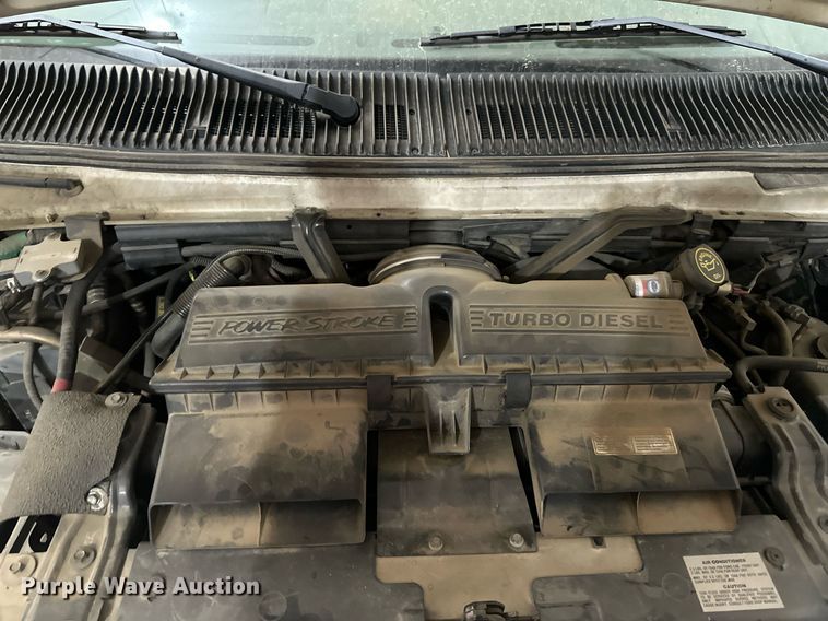 image for item DN0800 1998 Ford E450 ambulance